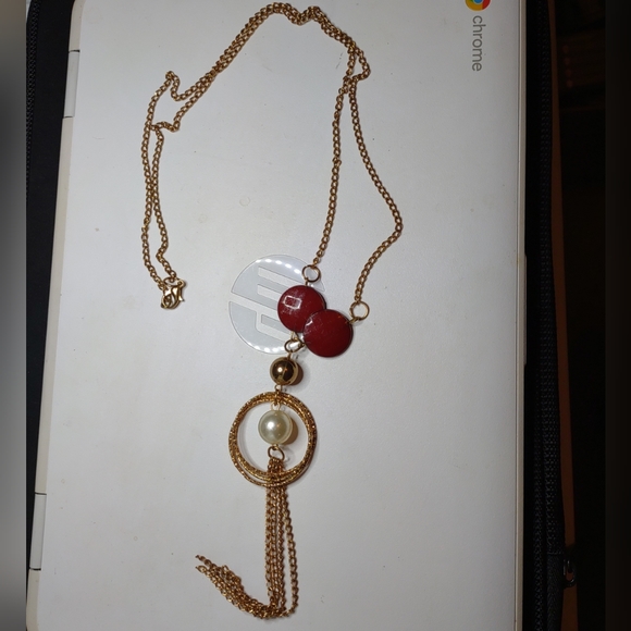 Fashion 21"L Goldtone Necklace W/ Gold Rings & Burgundy Disc Beads & Tassels - Picture 7 of 7